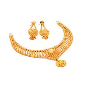 Sabeki Necklace with Earrings