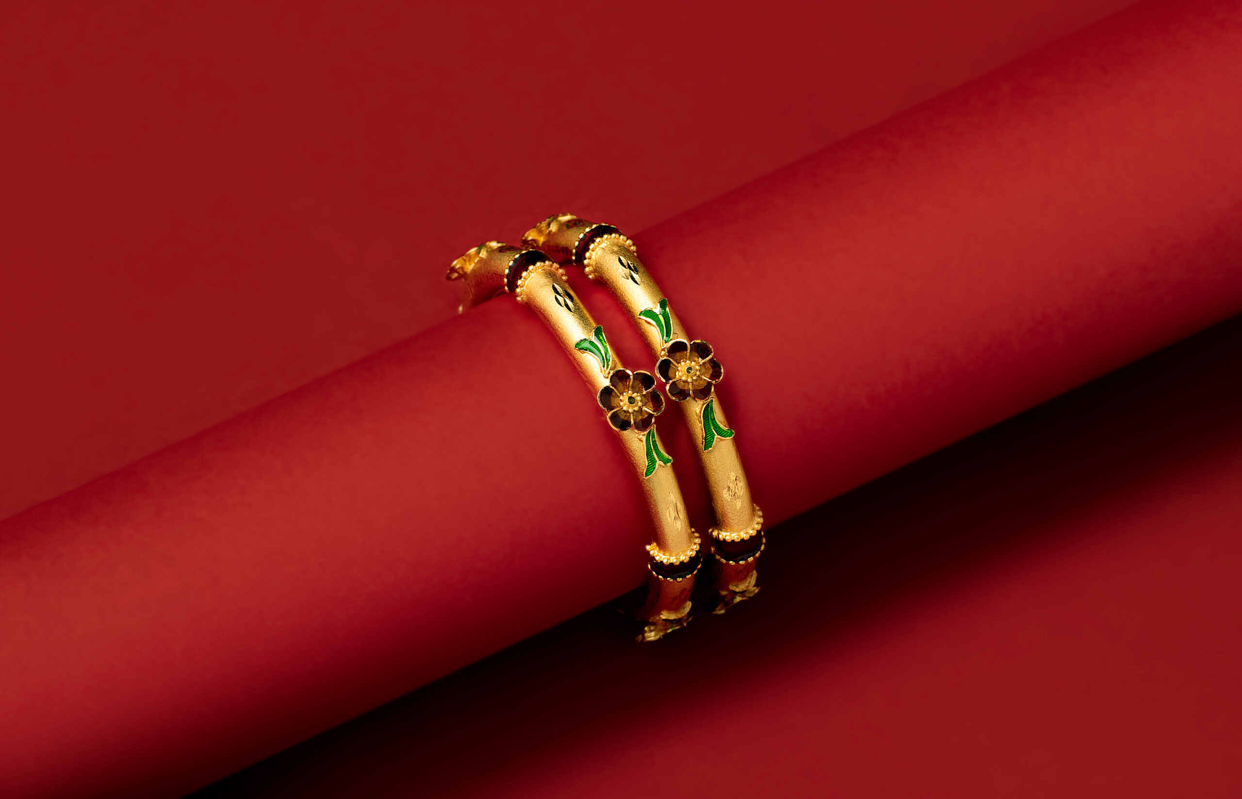 Minakari flower bangle