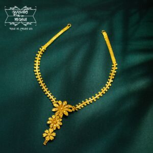 Stylish Gold Plated Sleek three tier floral necklace