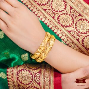 Premium Gold Plated Sleek Ishani Chur