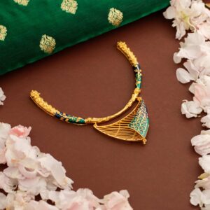 Stylish Gold Plated Anurika Necklace Hasuli with Earrings
